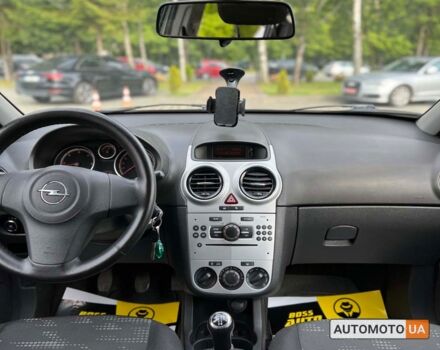 Белый Опель Корса, объемом двигателя 1.2 л и пробегом 262 тыс. км за 4999 $, фото 11 на Automoto.ua