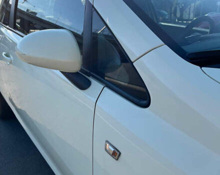 Белый Опель Корса, объемом двигателя 1.2 л и пробегом 174 тыс. км за 5900 $, фото 8 на Automoto.ua