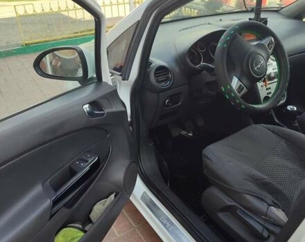 Білий Опель Корса, об'ємом двигуна 1.25 л та пробігом 225 тис. км за 5400 $, фото 7 на Automoto.ua