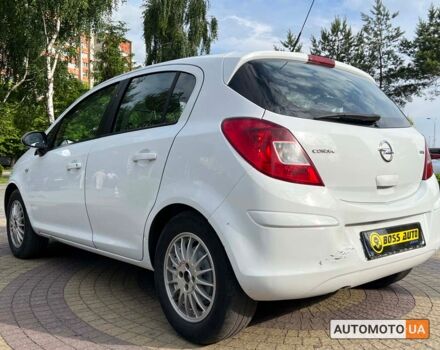 Белый Опель Корса, объемом двигателя 1.2 л и пробегом 262 тыс. км за 4999 $, фото 4 на Automoto.ua
