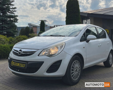 Белый Опель Корса, объемом двигателя 1.2 л и пробегом 262 тыс. км за 4999 $, фото 2 на Automoto.ua