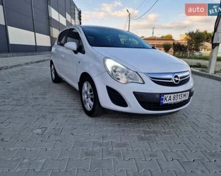 Белый Опель Корса, объемом двигателя 1.4 л и пробегом 157 тыс. км за 5950 $, фото 2 на Automoto.ua