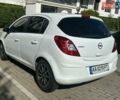 Белый Опель Корса, объемом двигателя 1.23 л и пробегом 177 тыс. км за 4500 $, фото 5 на Automoto.ua