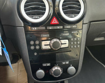 Білий Опель Корса, об'ємом двигуна 1.4 л та пробігом 130 тис. км за 8400 $, фото 14 на Automoto.ua