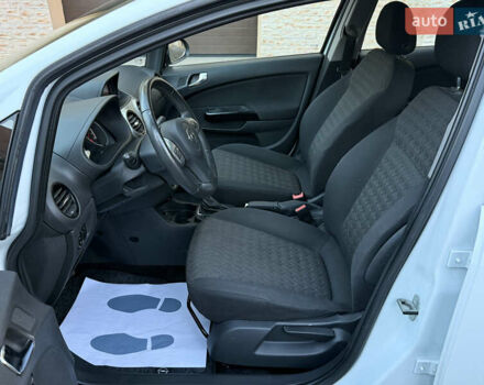 Белый Опель Корса, объемом двигателя 1.4 л и пробегом 86 тыс. км за 9100 $, фото 25 на Automoto.ua