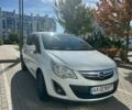 Белый Опель Корса, объемом двигателя 1.23 л и пробегом 177 тыс. км за 4500 $, фото 1 на Automoto.ua