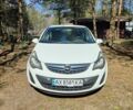Белый Опель Корса, объемом двигателя 1.23 л и пробегом 250 тыс. км за 4700 $, фото 1 на Automoto.ua