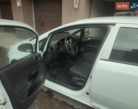 Опель Корса 2014 в Тернополе на Automoto.ua Белый Опель Корса, объемом двигателя 1.3 л и пробегом 262 тыс. км за 6300 $, фото 10 на Automoto.ua