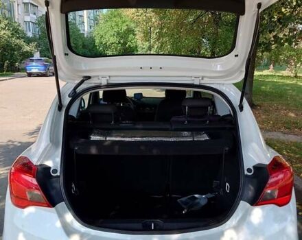 Білий Опель Корса, об'ємом двигуна 1.23 л та пробігом 66 тис. км за 8500 $, фото 4 на Automoto.ua