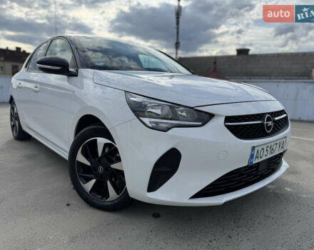 Белый Опель Корса, объемом двигателя 0 л и пробегом 44 тыс. км за 13500 $, фото 1 на Automoto.ua