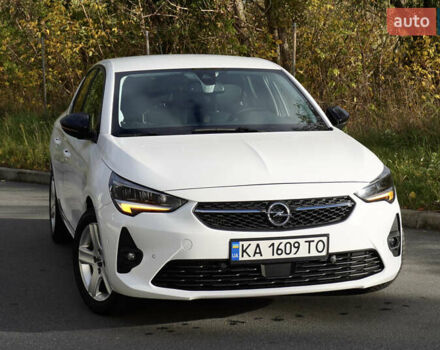 Білий Опель Корса, об'ємом двигуна 1.2 л та пробігом 68 тис. км за 15500 $, фото 2 на Automoto.ua