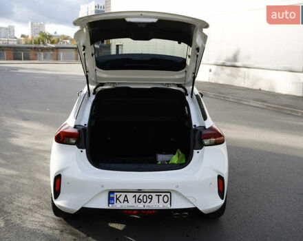 Білий Опель Корса, об'ємом двигуна 1.2 л та пробігом 68 тис. км за 15500 $, фото 8 на Automoto.ua