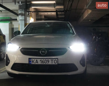 Білий Опель Корса, об'ємом двигуна 1.2 л та пробігом 68 тис. км за 15500 $, фото 23 на Automoto.ua
