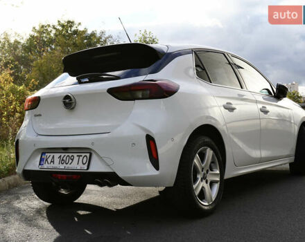 Білий Опель Корса, об'ємом двигуна 1.2 л та пробігом 68 тис. км за 15500 $, фото 5 на Automoto.ua