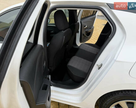 Белый Опель Корса, объемом двигателя 0 л и пробегом 57 тыс. км за 12992 $, фото 17 на Automoto.ua