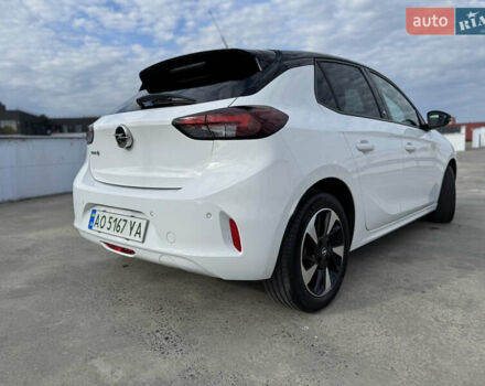 Белый Опель Корса, объемом двигателя 0 л и пробегом 44 тыс. км за 13500 $, фото 3 на Automoto.ua