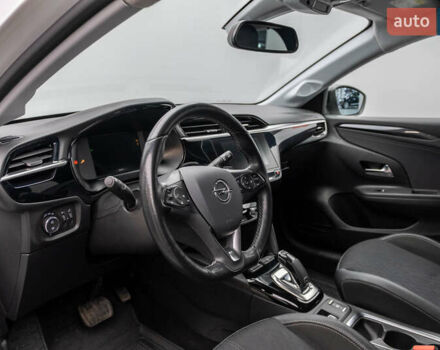 Белый Опель Корса, объемом двигателя 1.2 л и пробегом 96 тыс. км за 17269 $, фото 12 на Automoto.ua