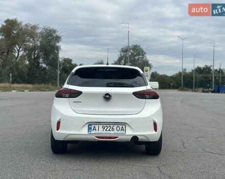 Белый Опель Корса, объемом двигателя 1.2 л и пробегом 44 тыс. км за 12500 $, фото 3 на Automoto.ua
