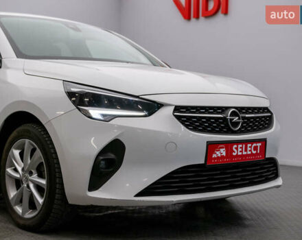 Белый Опель Корса, объемом двигателя 1.2 л и пробегом 96 тыс. км за 17269 $, фото 3 на Automoto.ua