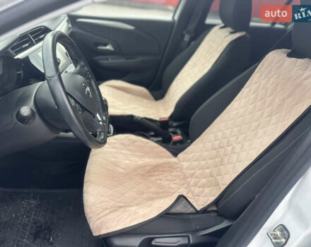 Белый Опель Корса, объемом двигателя 1.2 л и пробегом 44 тыс. км за 12500 $, фото 9 на Automoto.ua