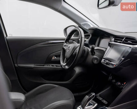 Белый Опель Корса, объемом двигателя 1.2 л и пробегом 96 тыс. км за 17269 $, фото 19 на Automoto.ua