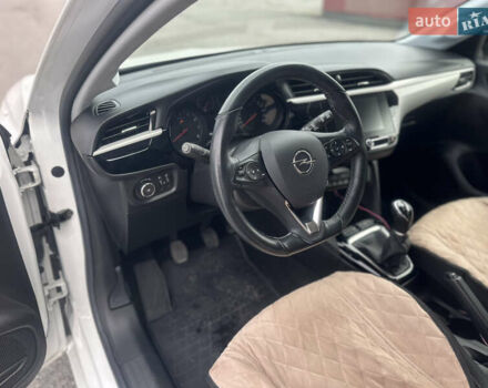 Белый Опель Корса, объемом двигателя 1.2 л и пробегом 44 тыс. км за 12500 $, фото 10 на Automoto.ua