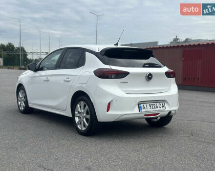 Белый Опель Корса, объемом двигателя 1.2 л и пробегом 44 тыс. км за 12500 $, фото 5 на Automoto.ua