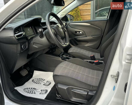 Белый Опель Корса, объемом двигателя 0 л и пробегом 39 тыс. км за 13899 $, фото 23 на Automoto.ua