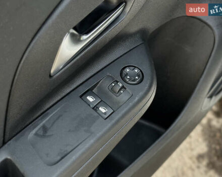 Белый Опель Корса, объемом двигателя 0 л и пробегом 39 тыс. км за 13899 $, фото 21 на Automoto.ua