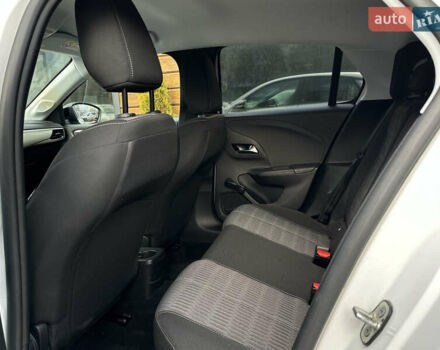 Белый Опель Корса, объемом двигателя 0 л и пробегом 39 тыс. км за 13899 $, фото 42 на Automoto.ua