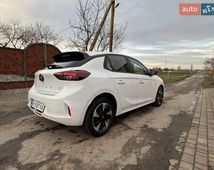 Белый Опель Корса, объемом двигателя 0 л и пробегом 16 тыс. км за 14200 $, фото 6 на Automoto.ua