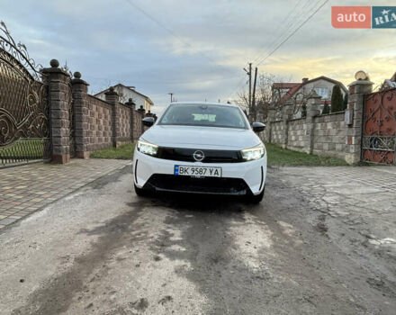 Белый Опель Корса, объемом двигателя 0 л и пробегом 16 тыс. км за 14200 $, фото 4 на Automoto.ua