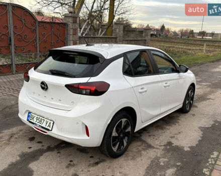 Белый Опель Корса, объемом двигателя 0 л и пробегом 16 тыс. км за 14200 $, фото 7 на Automoto.ua