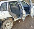 Белый Опель Корса, объемом двигателя 1.1 л и пробегом 100 тыс. км за 550 $, фото 2 на Automoto.ua