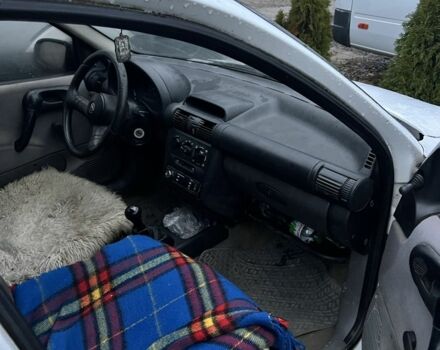 Білий Опель Корса, об'ємом двигуна 1.1 л та пробігом 123 тис. км за 711 $, фото 4 на Automoto.ua