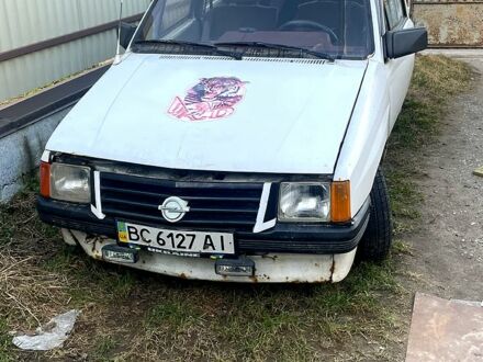 Опель Корса 1984 в Львове на Automoto.ua Белый Опель Корса, объемом двигателя 1.1 л и пробегом 0 тыс. км за 250 $, фото 1 на Automoto.ua