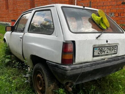 Опель Корса 1986 у Ужгороді на Automoto.ua Білий Опель Корса, об'ємом двигуна 1.2 л та пробігом 88 тис. км за 100 $, фото 1 на Automoto.ua