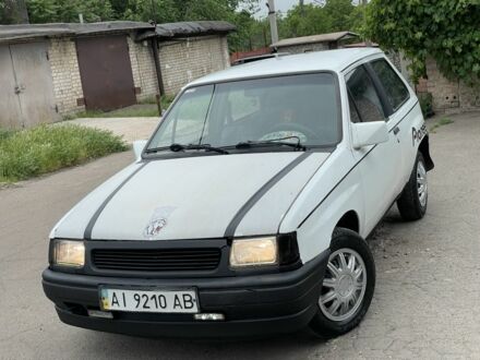 Опель Корса 1991 в Кривом Роге на Automoto.ua Белый Опель Корса, объемом двигателя 1.2 л и пробегом 93 тыс. км за 556 $, фото 1 на Automoto.ua
