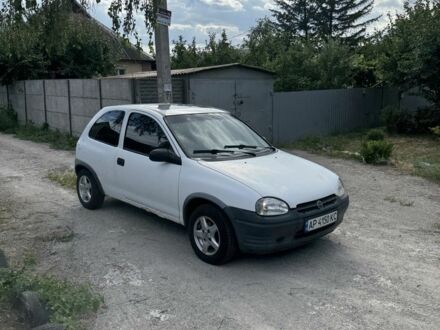 Опель Корса 1995 у Запоріжжя на Automoto.ua Білий Опель Корса, об'ємом двигуна 1.4 л та пробігом 280 тис. км за 990 $, фото 1 на Automoto.ua