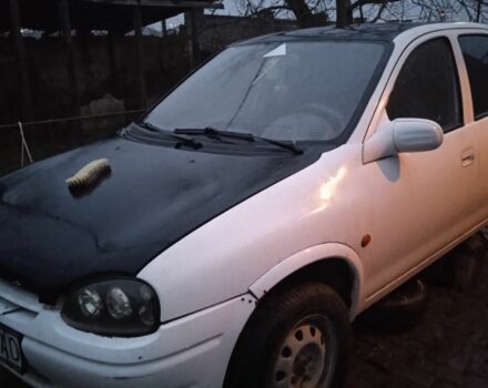 Білий Опель Корса, об'ємом двигуна 5 л та пробігом 1000 тис. км за 500 $, фото 1 на Automoto.ua