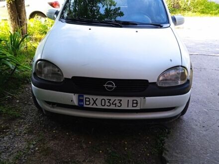 Опель Корса 1998 в Каменце-Подольском на Automoto.ua Белый Опель Корса, объемом двигателя 1 л и пробегом 340 тыс. км за 1500 $, фото 1 на Automoto.ua