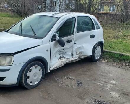 Белый Опель Корса, объемом двигателя 1.3 л и пробегом 280 тыс. км за 1700 $, фото 1 на Automoto.ua