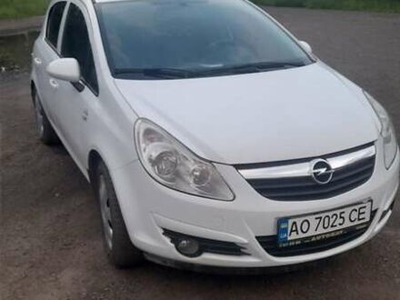Белый Опель Корса, объемом двигателя 1.2 л и пробегом 262 тыс. км за 4000 $, фото 1 на Automoto.ua