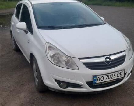 Белый Опель Корса, объемом двигателя 1.2 л и пробегом 262 тыс. км за 4000 $, фото 1 на Automoto.ua