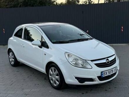 Білий Опель Корса, об'ємом двигуна 1 л та пробігом 250 тис. км за 4200 $, фото 1 на Automoto.ua