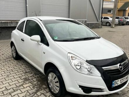 Белый Опель Корса, объемом двигателя 1.2 л и пробегом 340 тыс. км за 2950 $, фото 1 на Automoto.ua