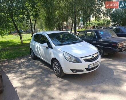 Белый Опель Корса, объемом двигателя 1.25 л и пробегом 295 тыс. км за 4000 $, фото 1 на Automoto.ua