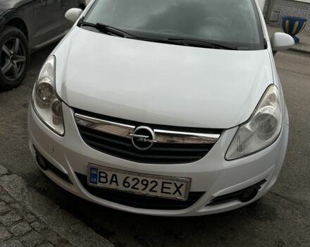 Белый Опель Корса, объемом двигателя 1.2 л и пробегом 232 тыс. км за 4600 $, фото 1 на Automoto.ua