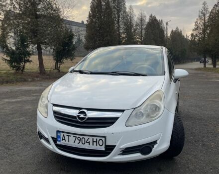 Белый Опель Корса, объемом двигателя 1.2 л и пробегом 306 тыс. км за 3000 $, фото 1 на Automoto.ua