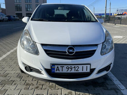 Белый Опель Корса, объемом двигателя 1.2 л и пробегом 56 тыс. км за 6990 $, фото 1 на Automoto.ua